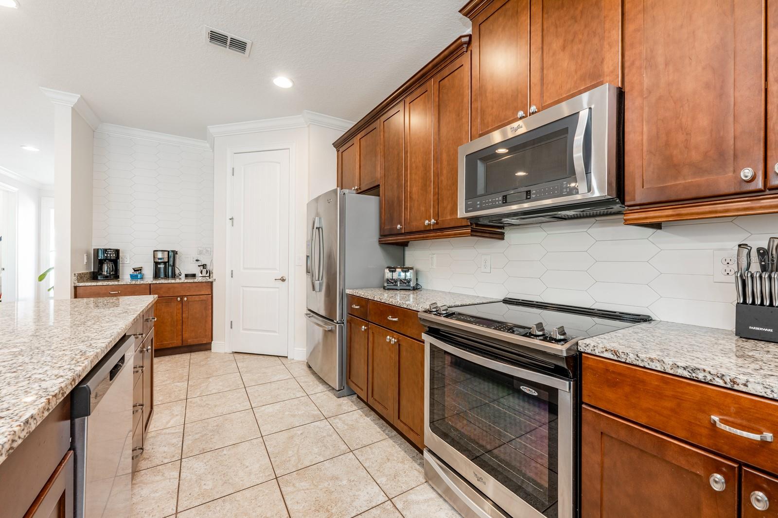 REUNION WEST PH 1 WEST & AMENT CTR RPLT - Residential