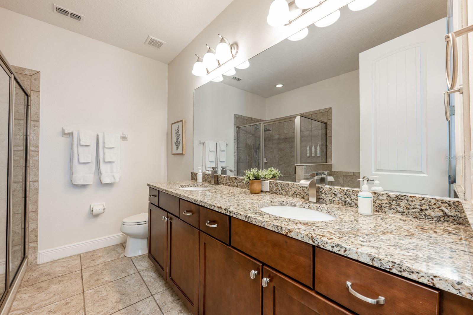 REUNION WEST PH 1 WEST & AMENT CTR RPLT - Residential