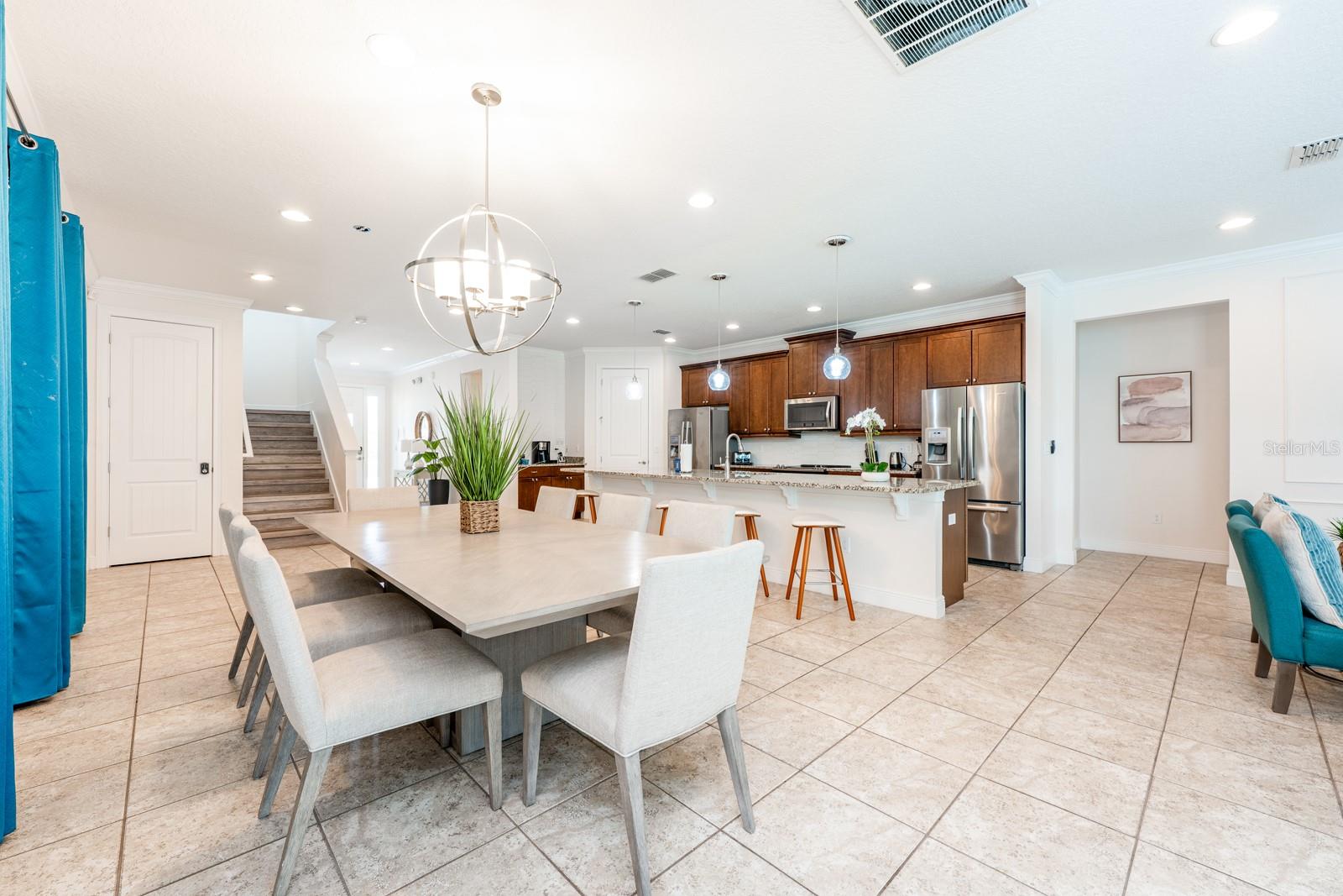 REUNION WEST PH 1 WEST & AMENT CTR RPLT - Residential