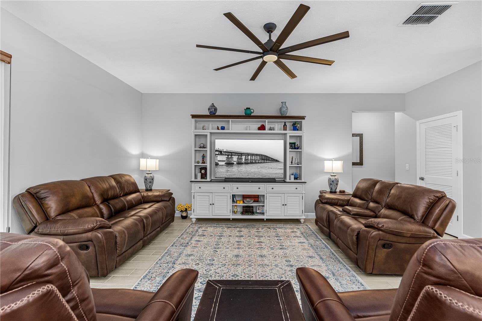 BELLE TERRE - Residential