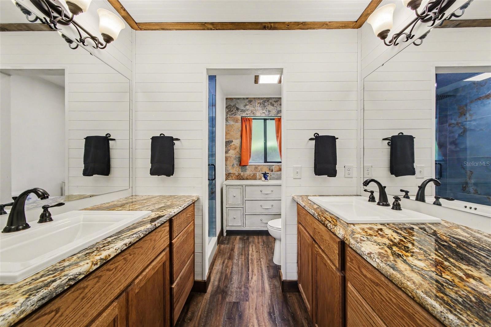 SHEELER OAKS PH 01 - Residential