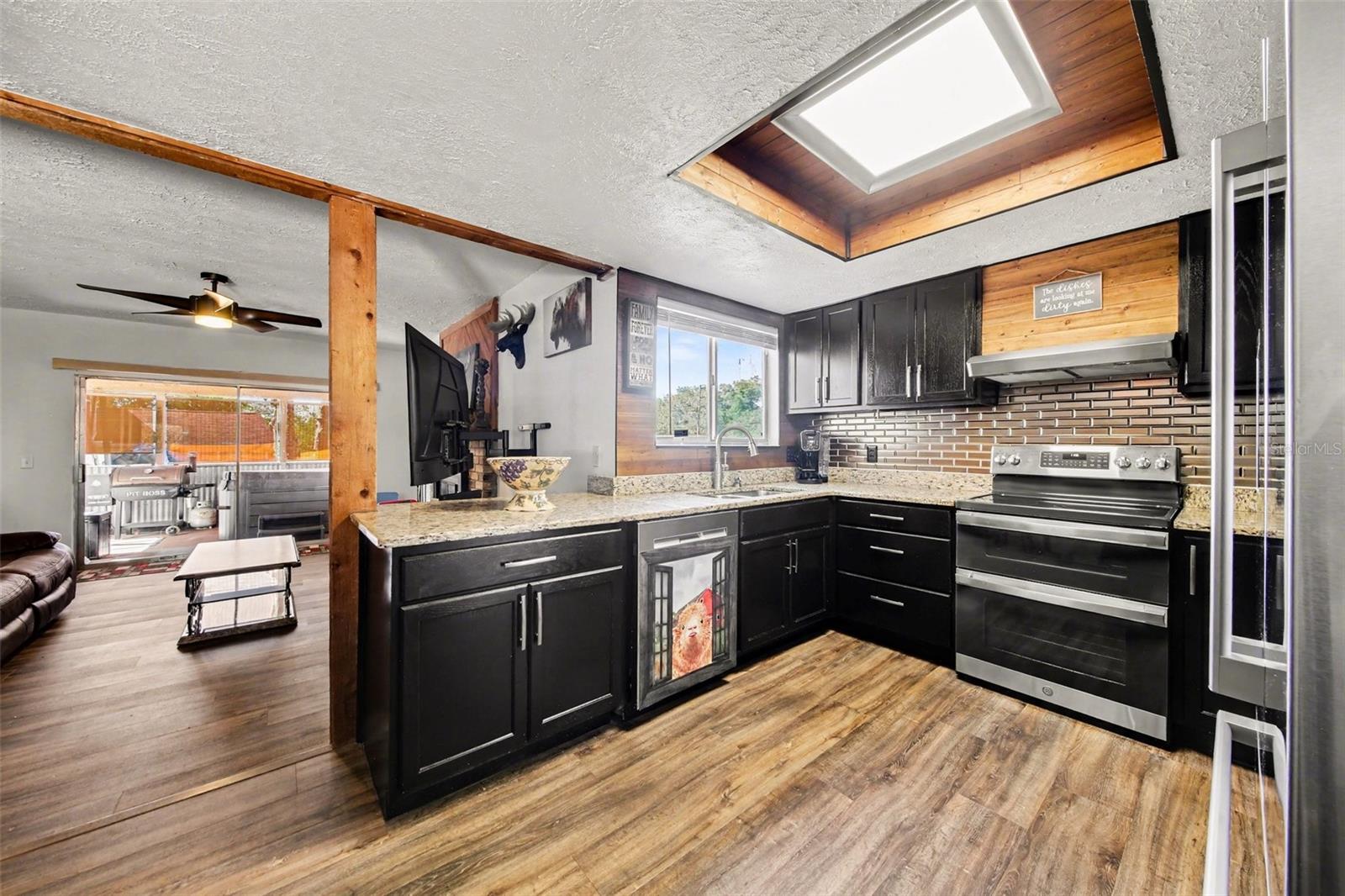 SHEELER OAKS PH 01 - Residential