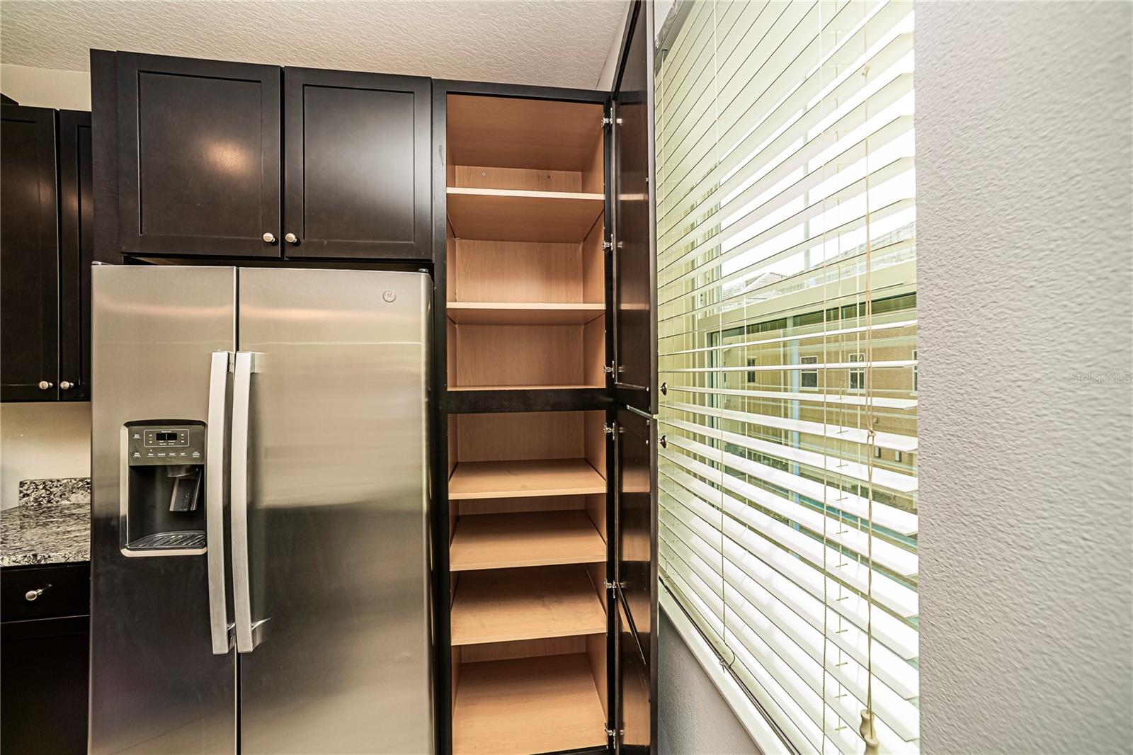 GRANDE OAKS AT HEATHROW - Residential