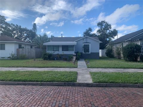 Photo of 4520 Burlington Avenue N, St Petersburg, FL 33713 (MLS # TB8445847)