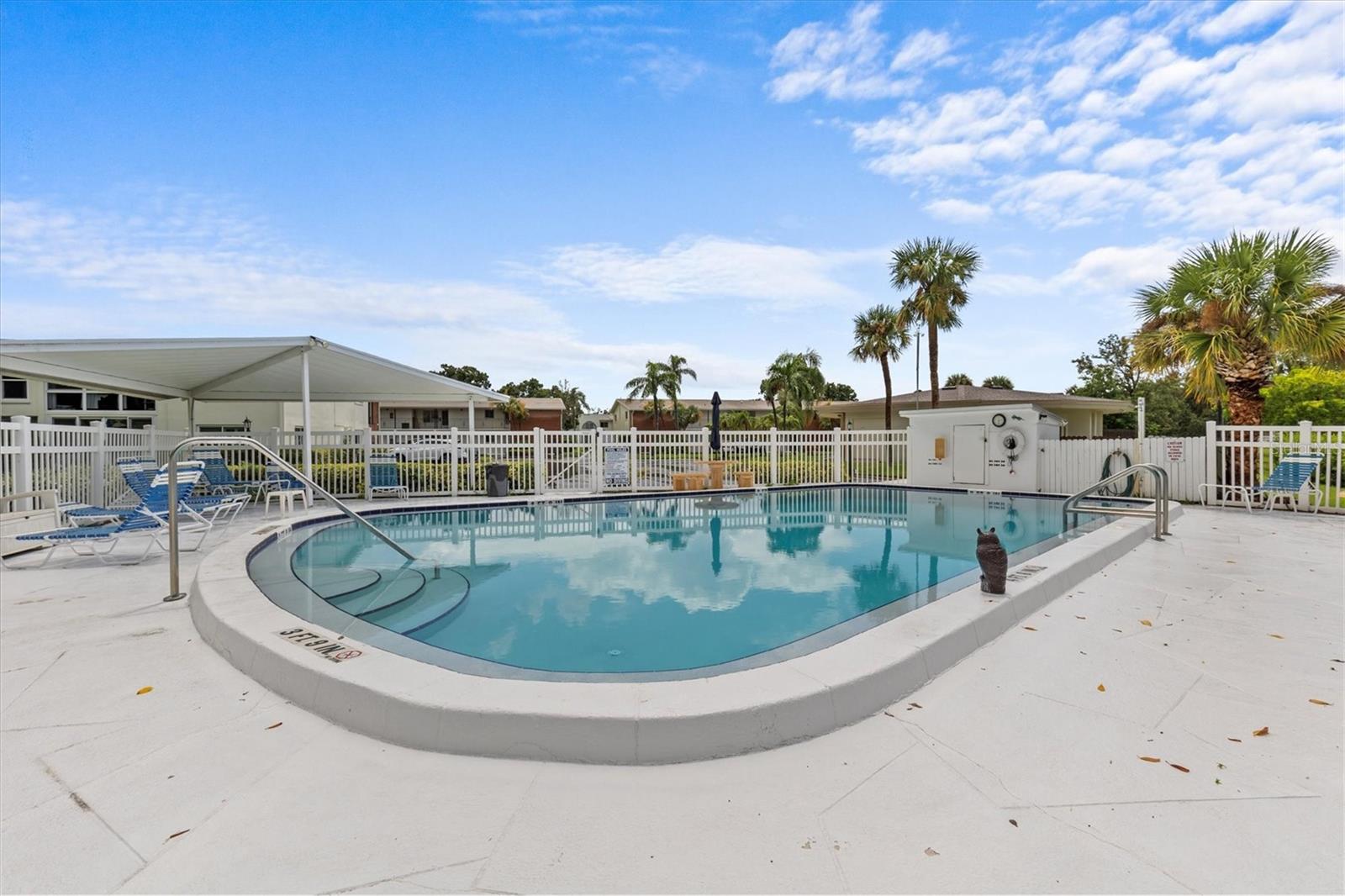 LAKE OVERLOOK APTS - Residential Lease