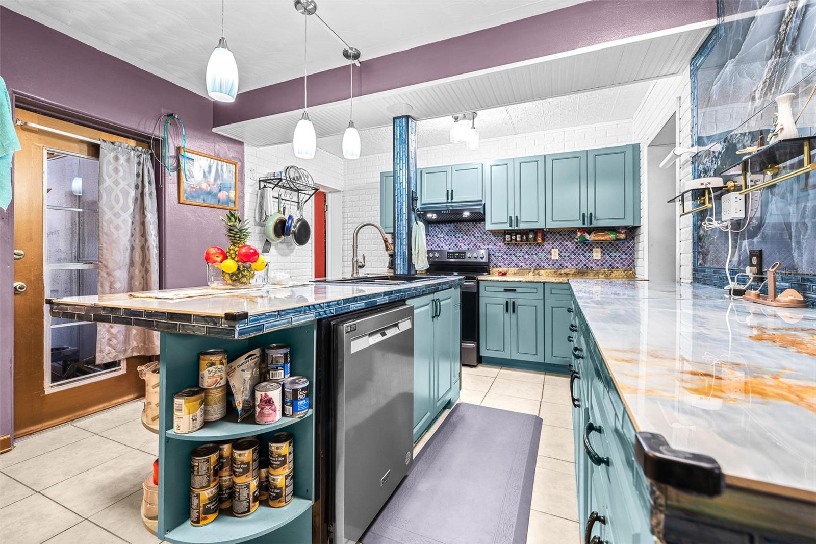 BIDWELL HEIGHTS - Residential
