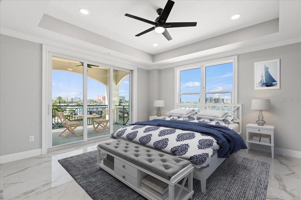 211 DOLPHIN POINT 203