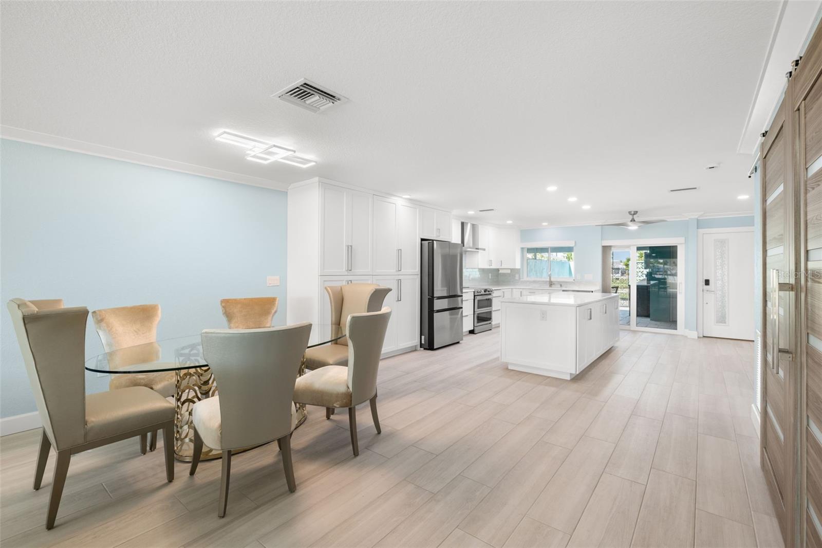 BOCA CIEGA POINT EAST - Residential