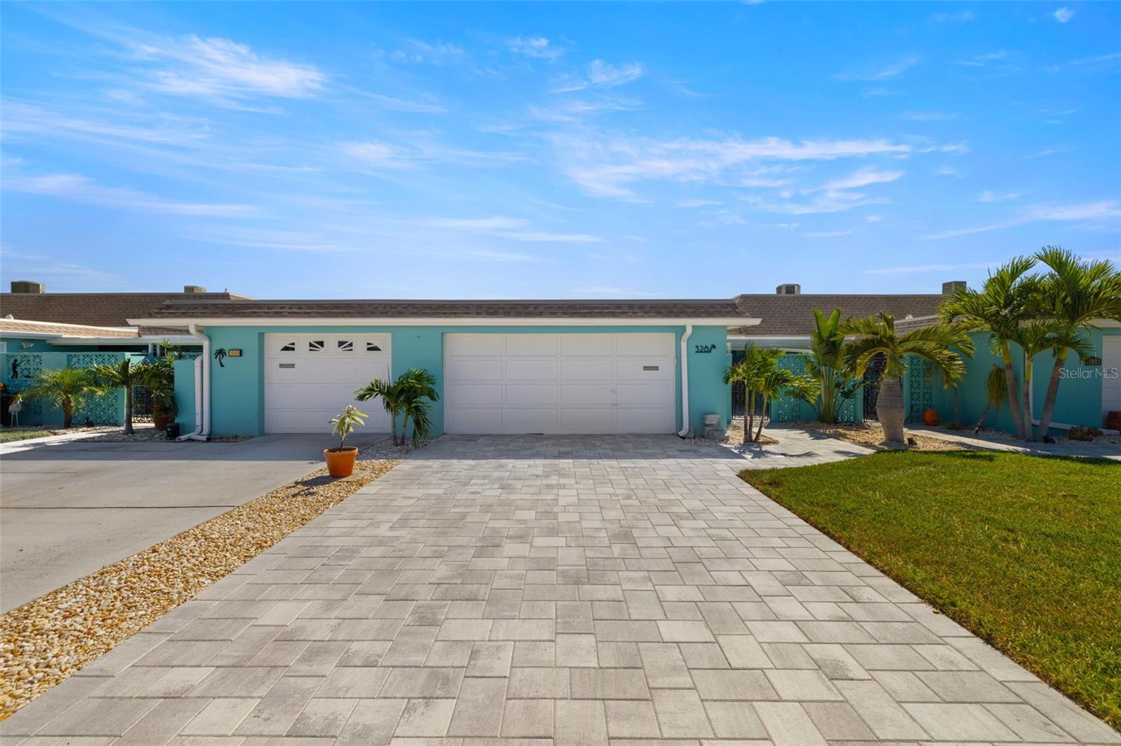 BOCA CIEGA POINT EAST - Residential