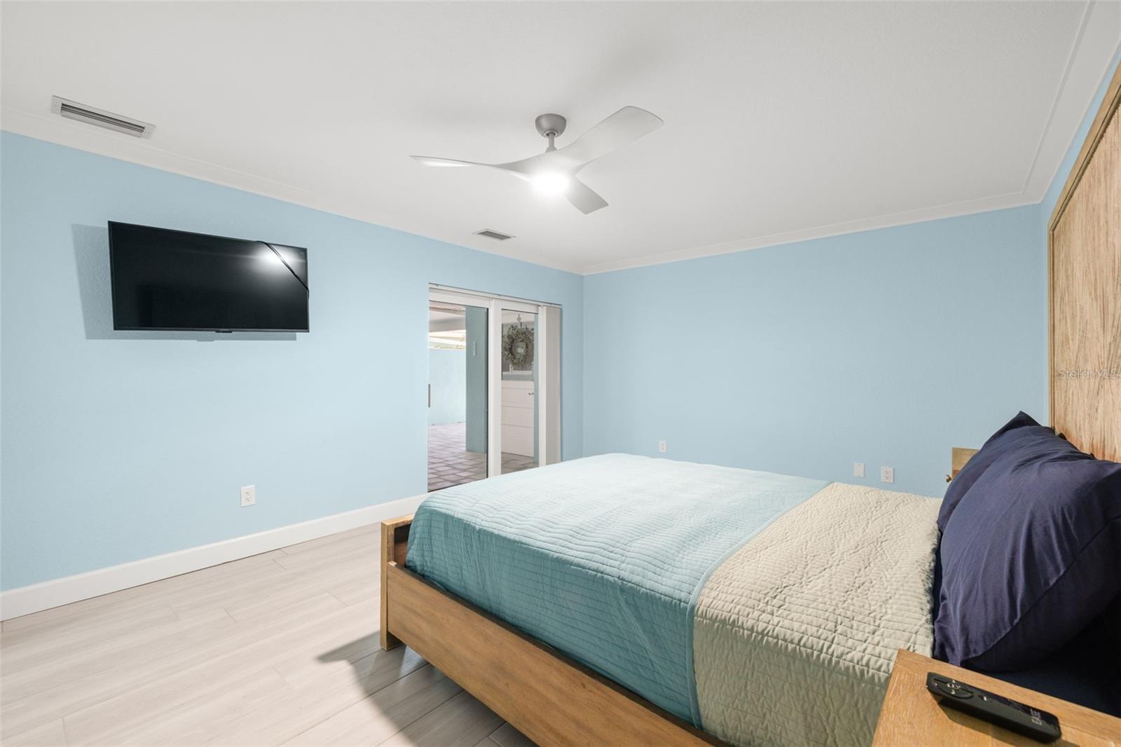 BOCA CIEGA POINT EAST - Residential