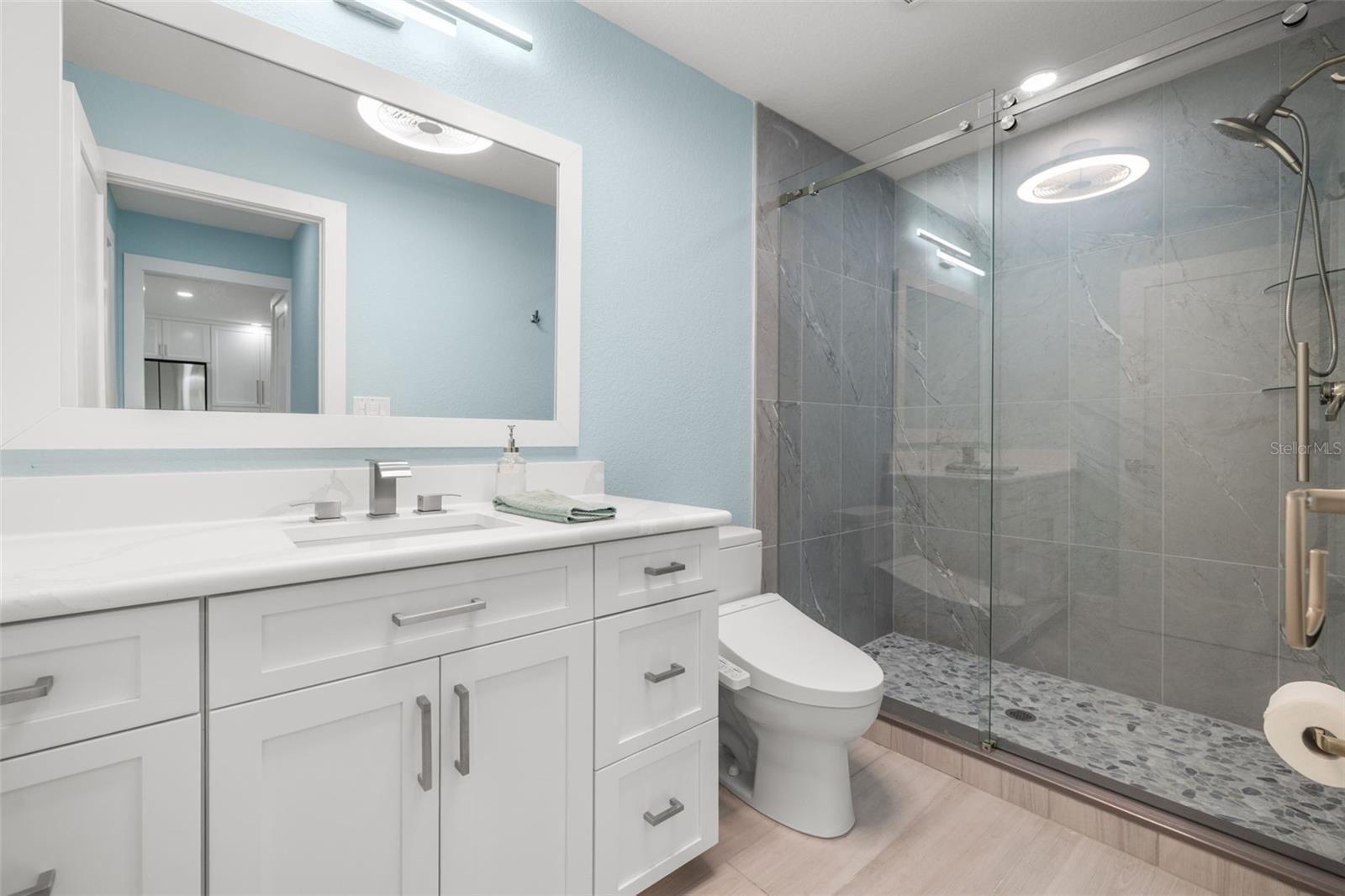 BOCA CIEGA POINT EAST - Residential