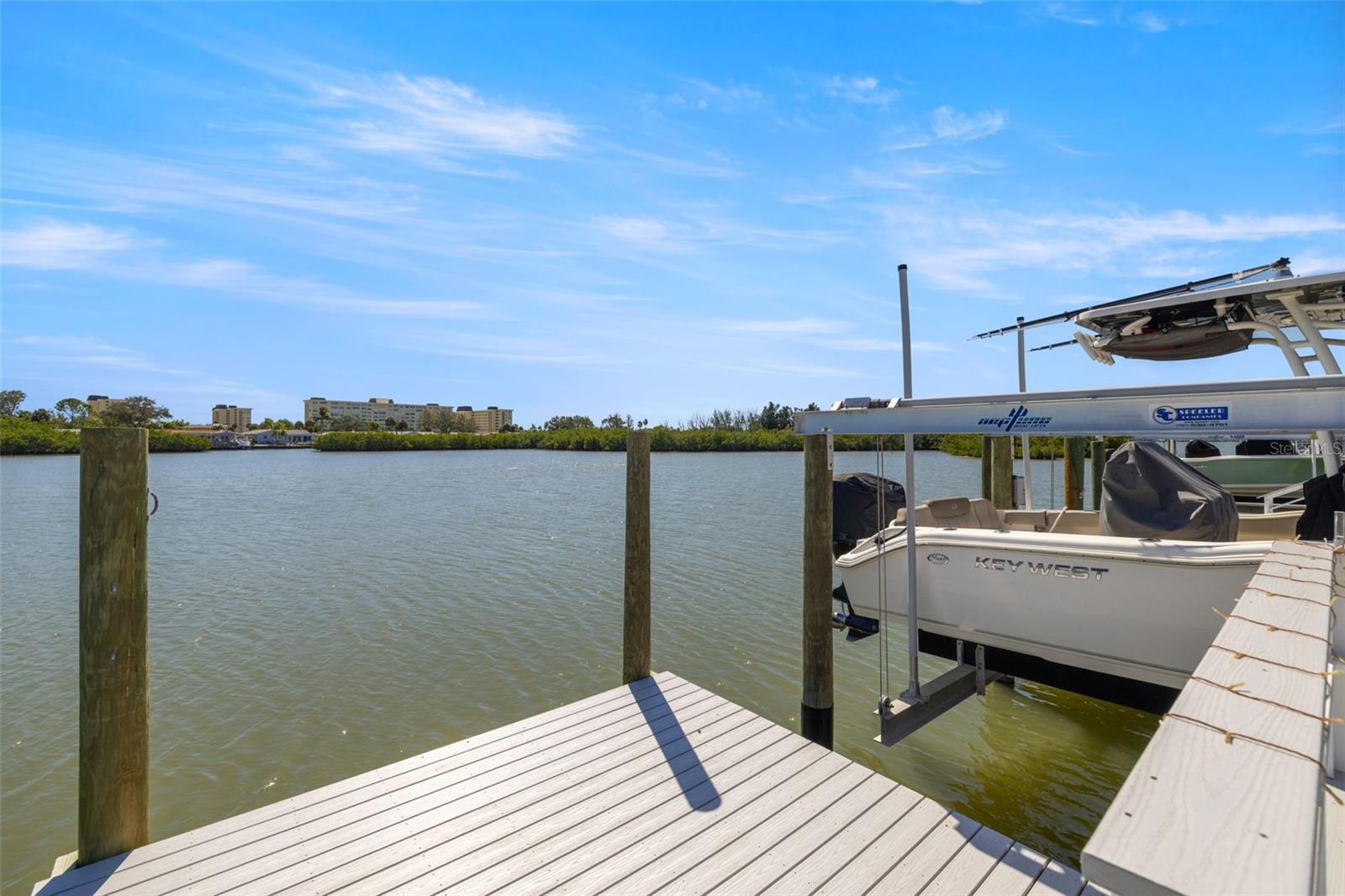 BOCA CIEGA POINT EAST - Residential