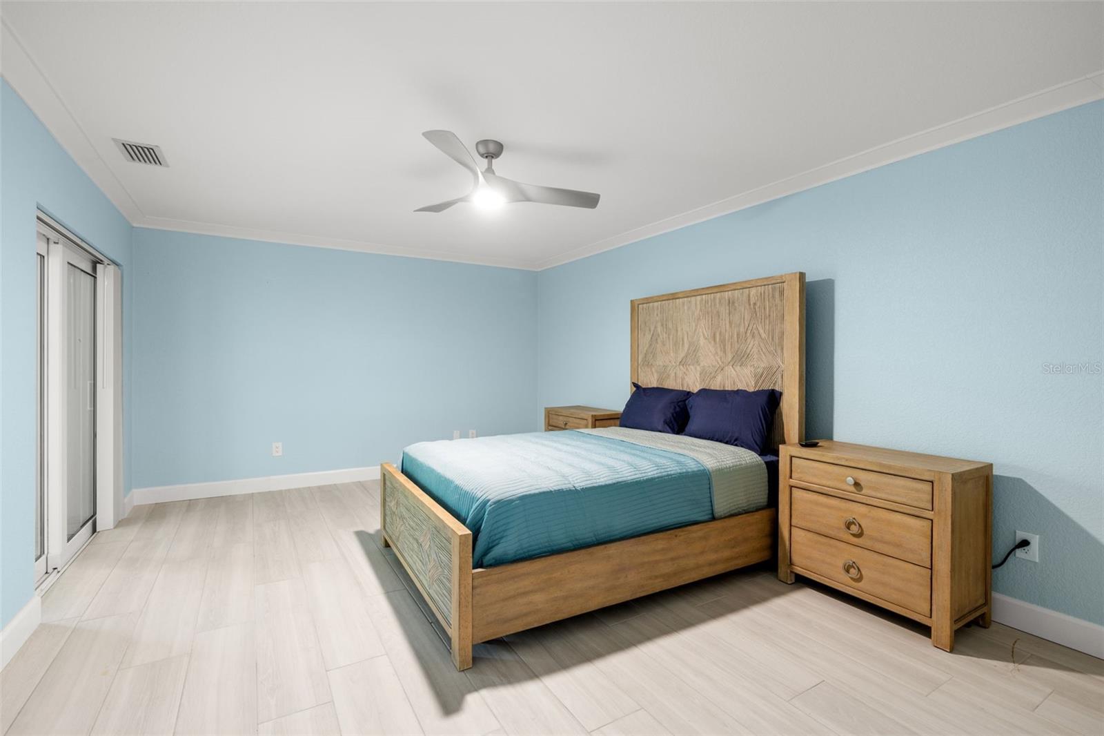 BOCA CIEGA POINT EAST - Residential