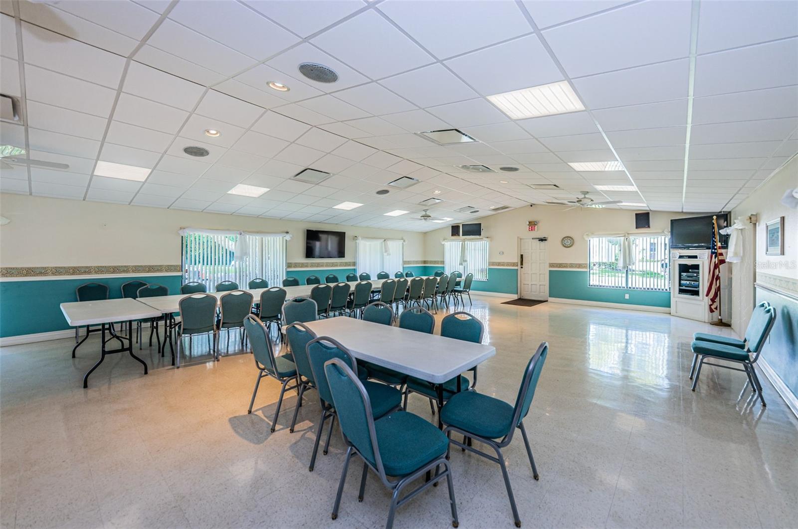 PINE RIDGE AT LAKE TARPON VILLAGE - Residential