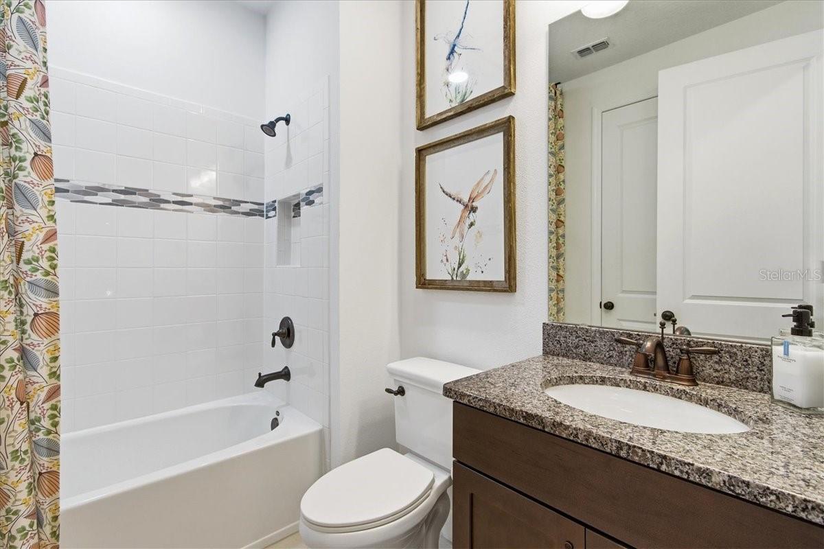 LAKESIDE PHASE 2 A REPLAT - Residential