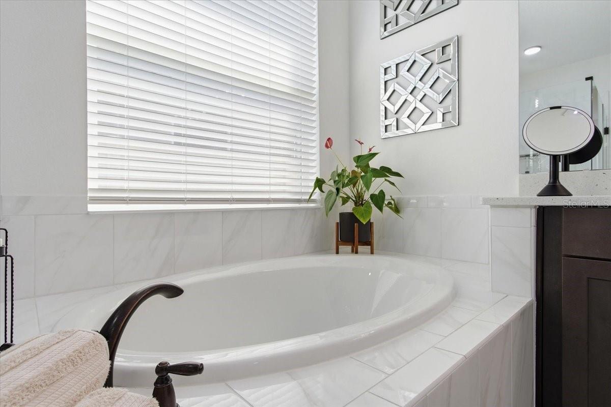 LAKESIDE PHASE 2 A REPLAT - Residential