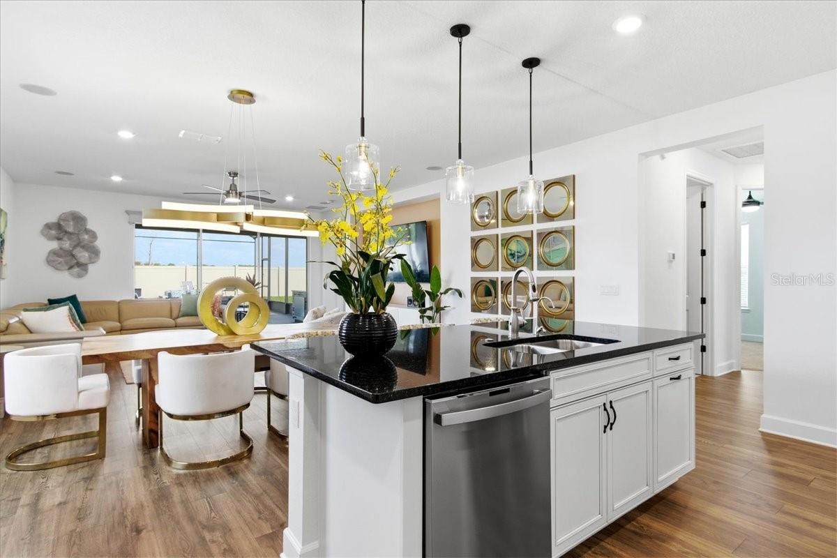 LAKESIDE PHASE 2 A REPLAT - Residential