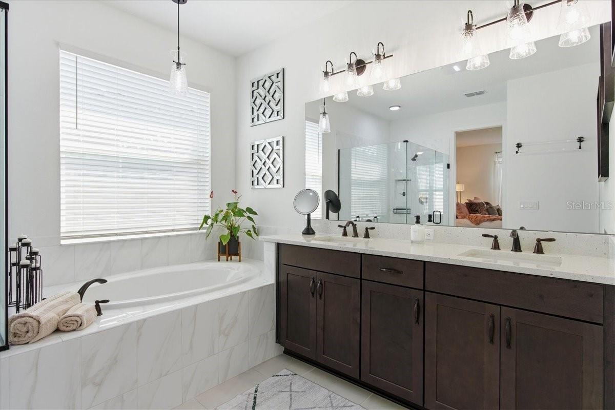 LAKESIDE PHASE 2 A REPLAT - Residential