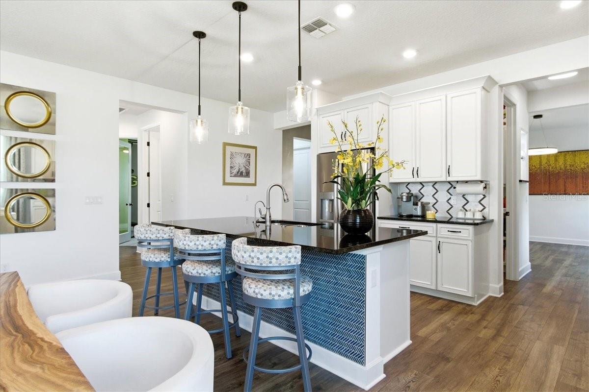 LAKESIDE PHASE 2 A REPLAT - Residential