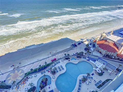 A home in DAYTONA BEACH