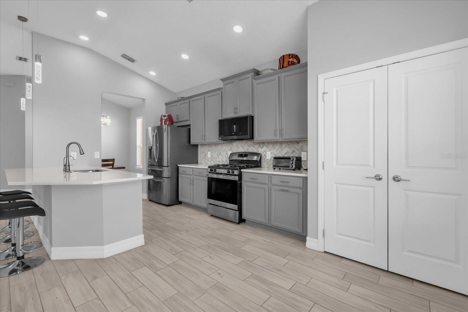1210 PANDO LOOP