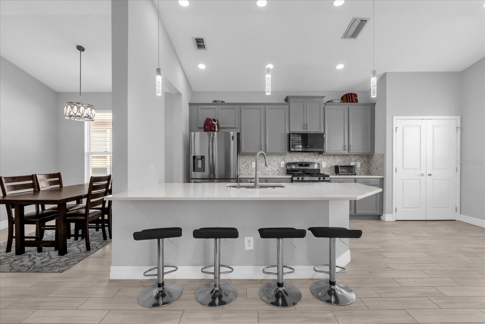 1210 PANDO LOOP