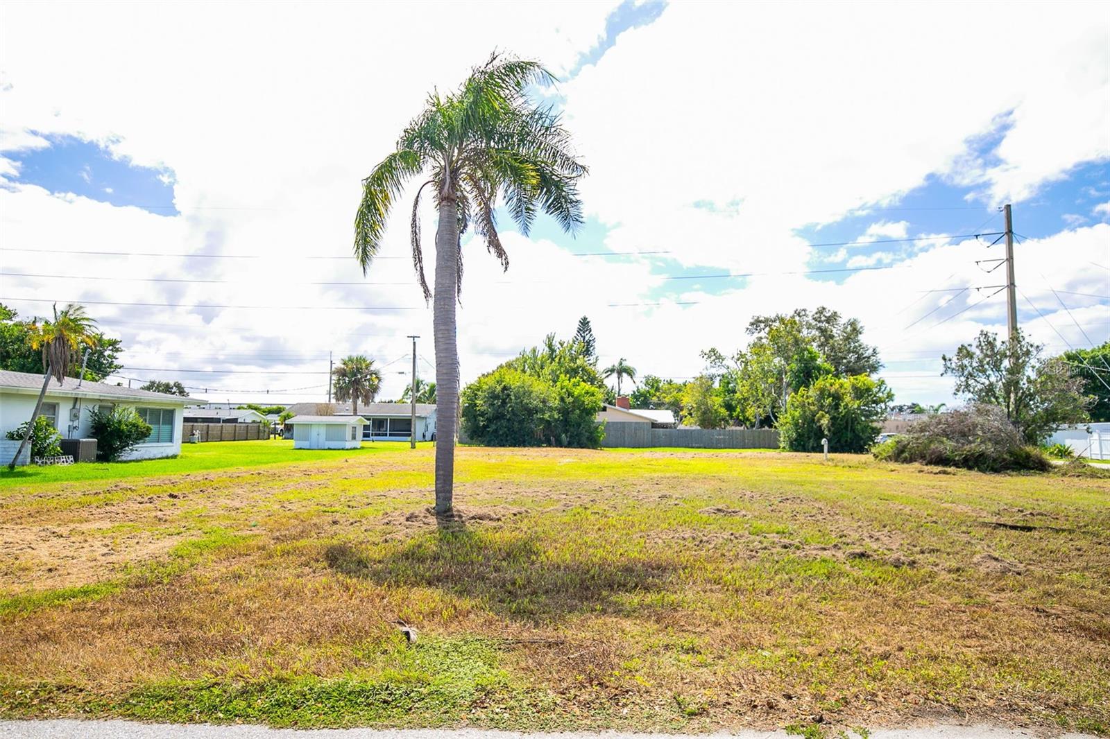 ORANGE CREST PARK - Land