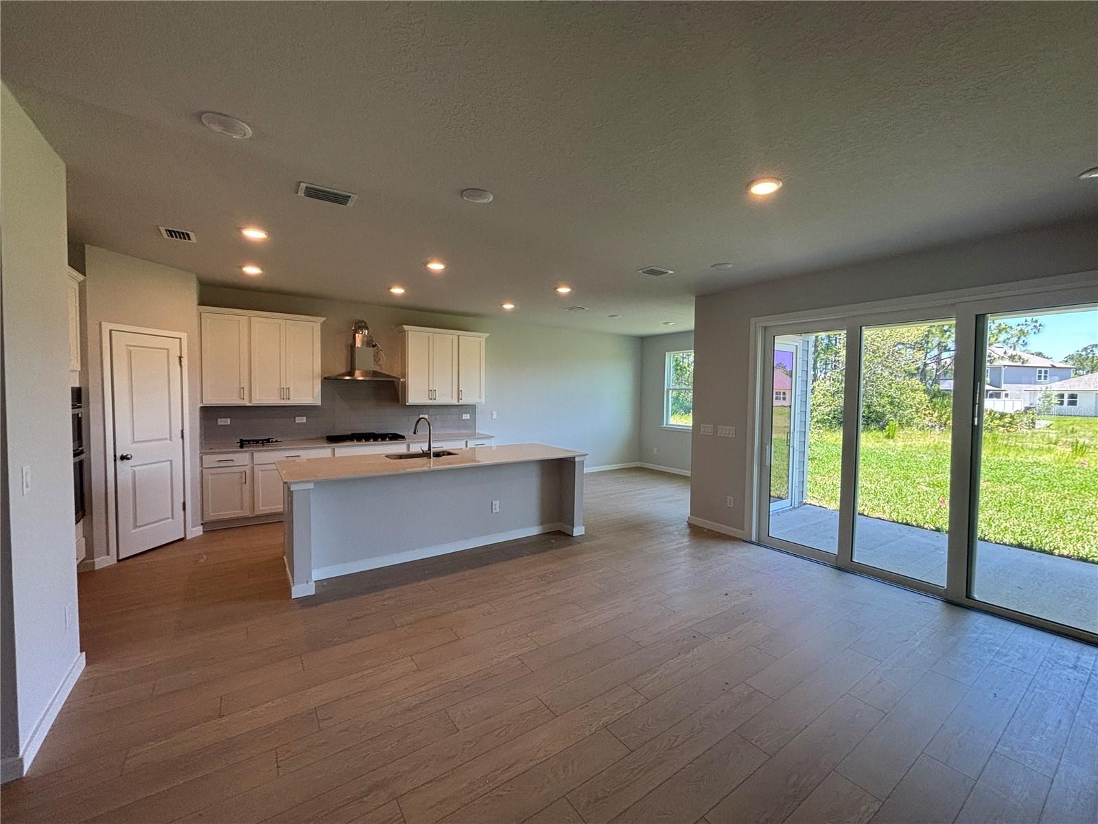 RESERVE EAST - Residential