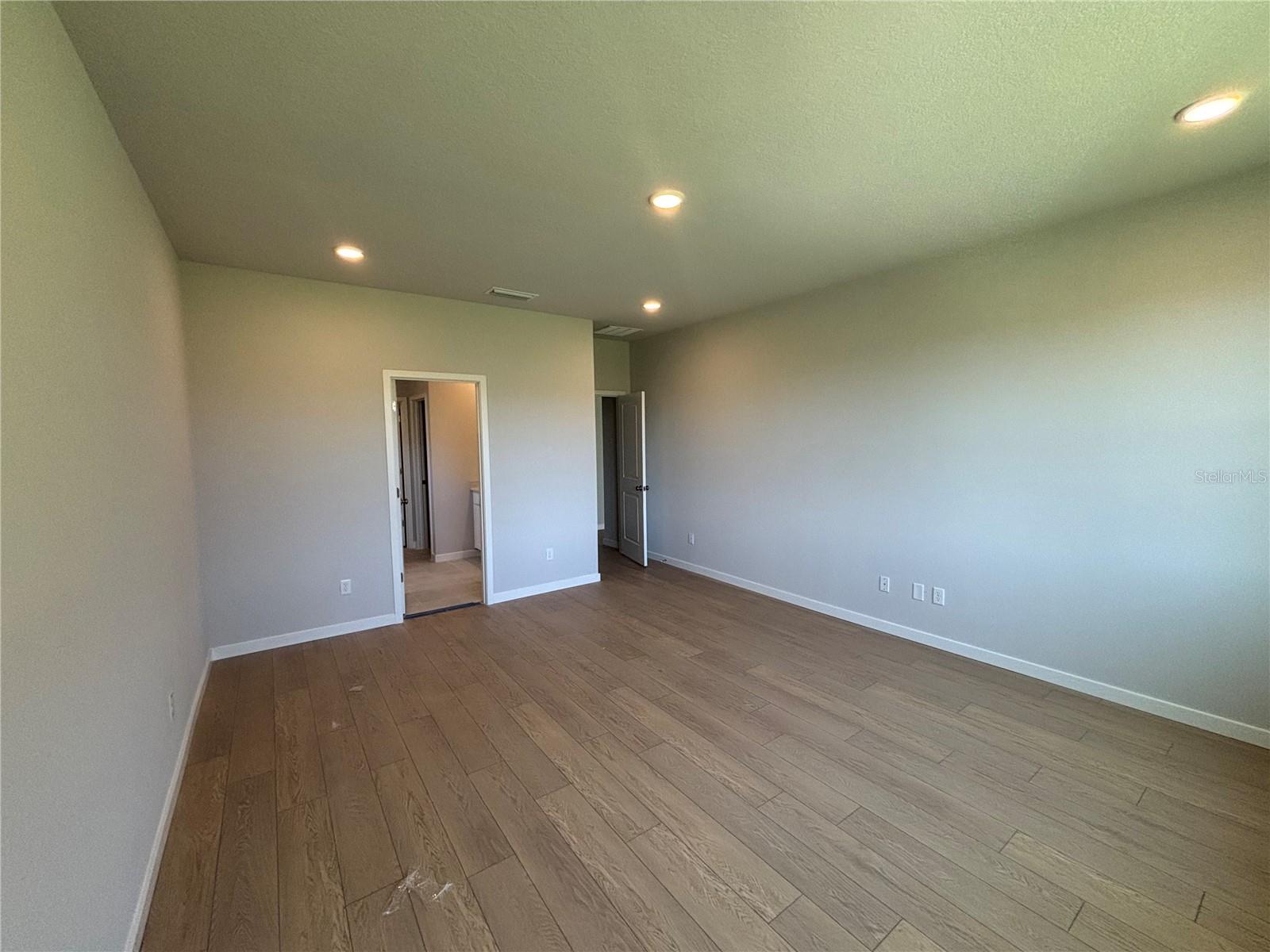 RESERVE EAST - Residential