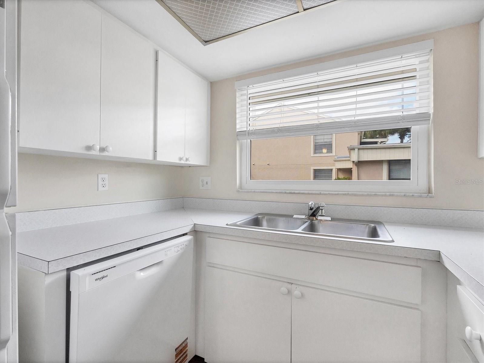 PEBBLE SPRINGS CLUSTER 1 - Residential