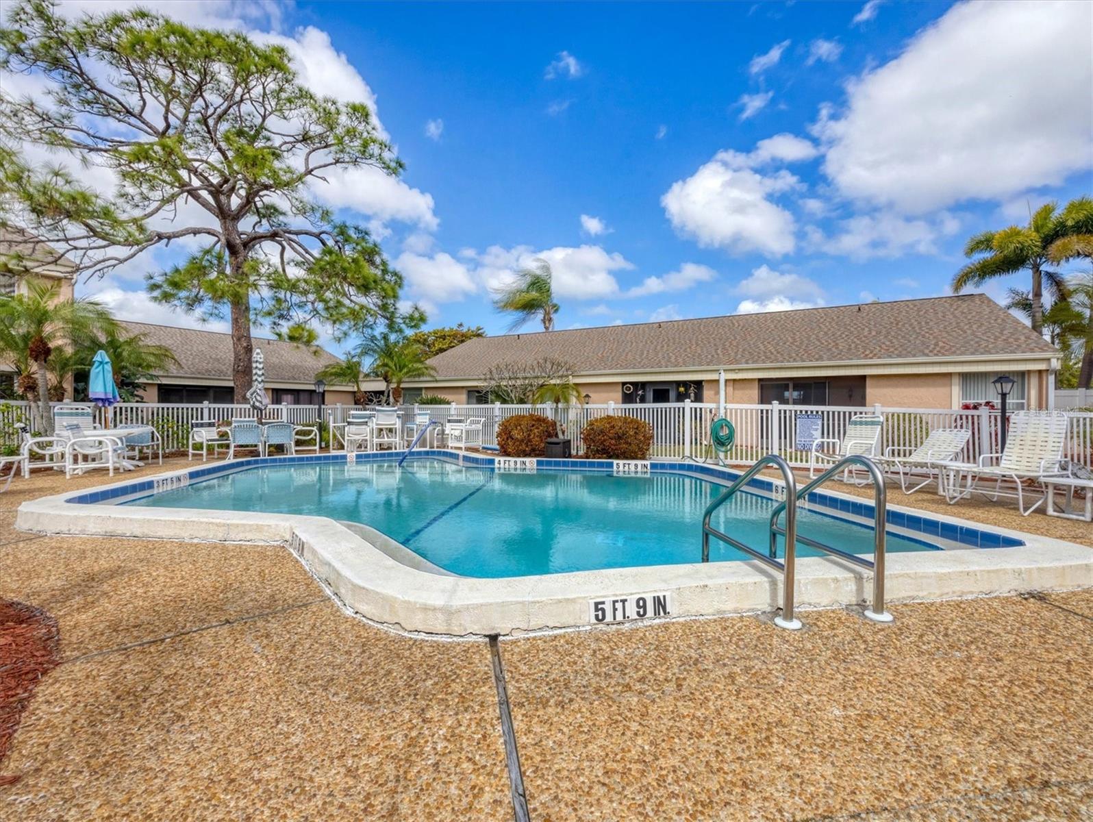 PEBBLE SPRINGS CLUSTER 1 - Residential