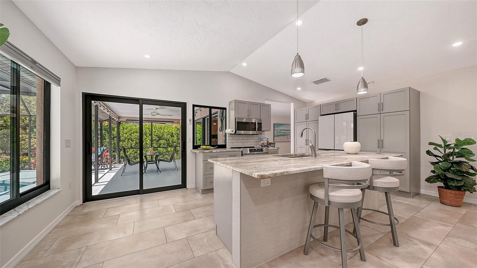 COLONIAL OAKS - Residential