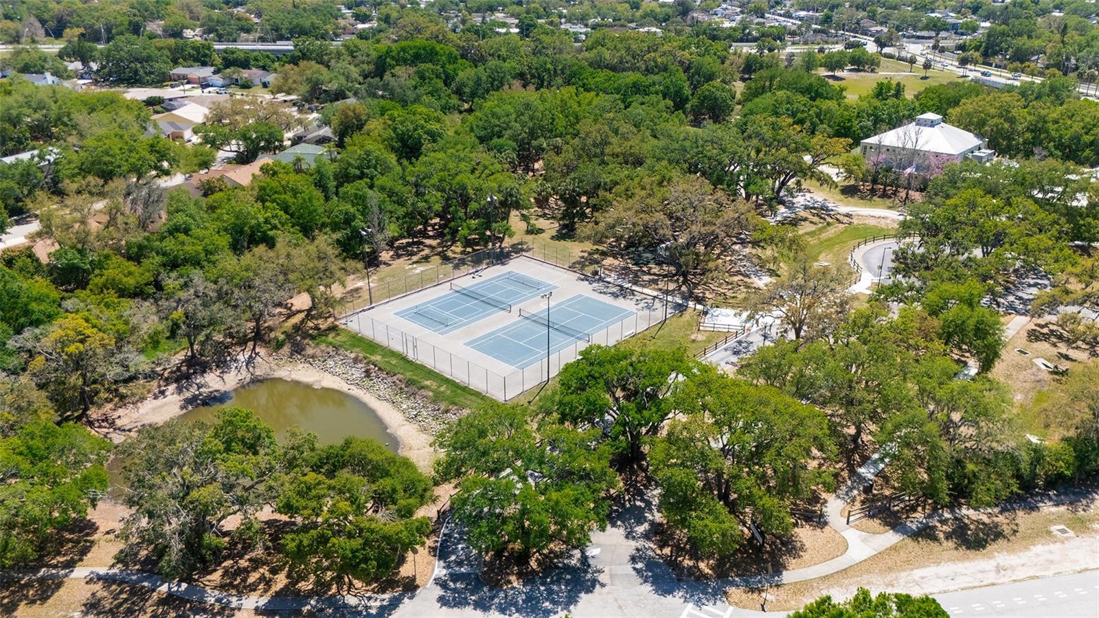 COLONIAL OAKS - Residential