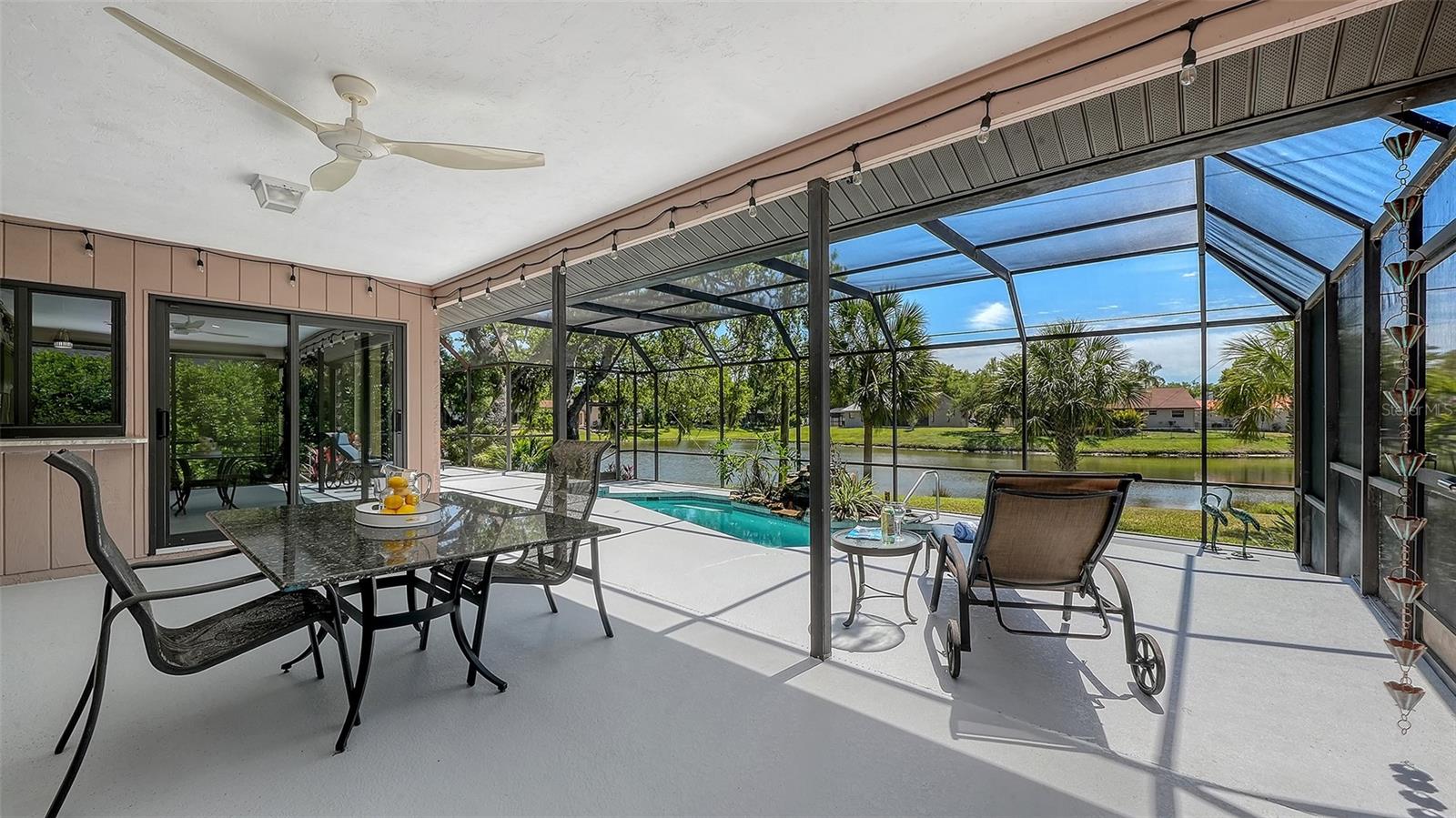 COLONIAL OAKS - Residential