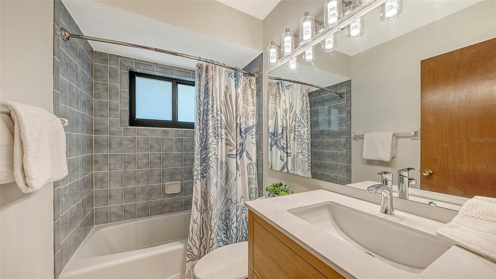 COLONIAL OAKS - Residential