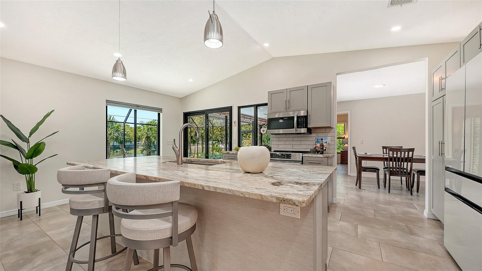 COLONIAL OAKS - Residential