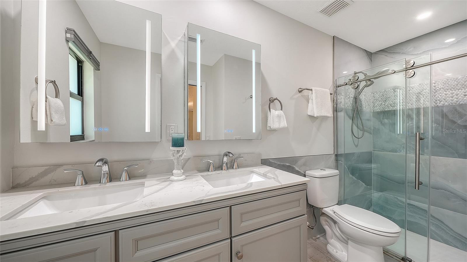 COLONIAL OAKS - Residential