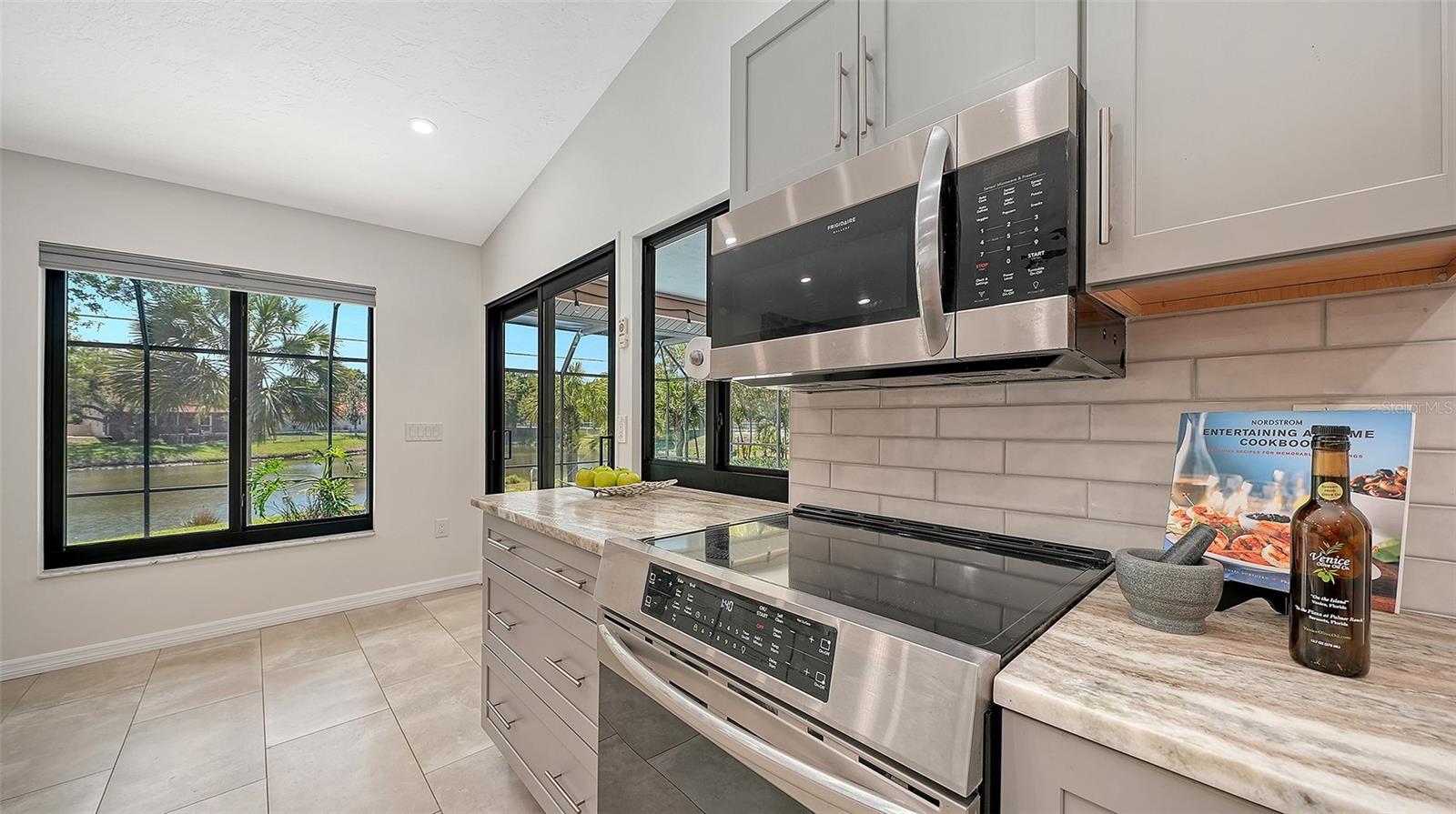 COLONIAL OAKS - Residential