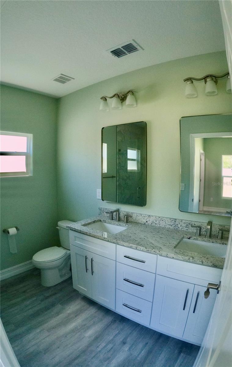 SULPHUR HILL - Residential