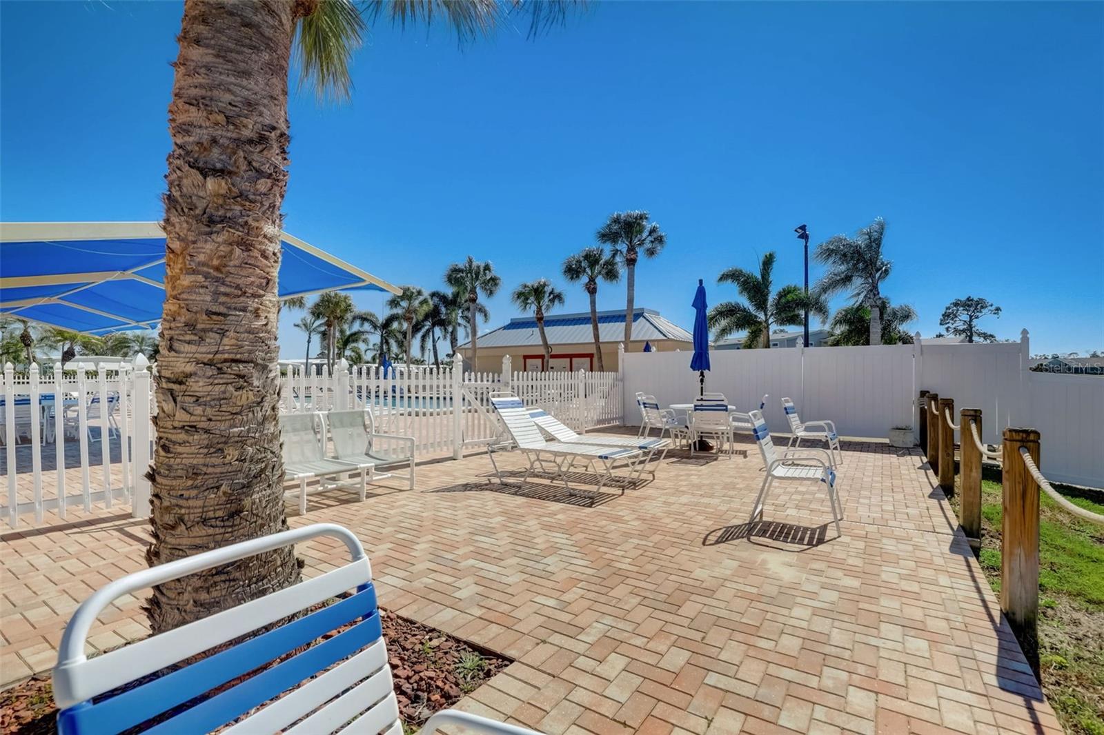 ALAMEDA ISLES - Land