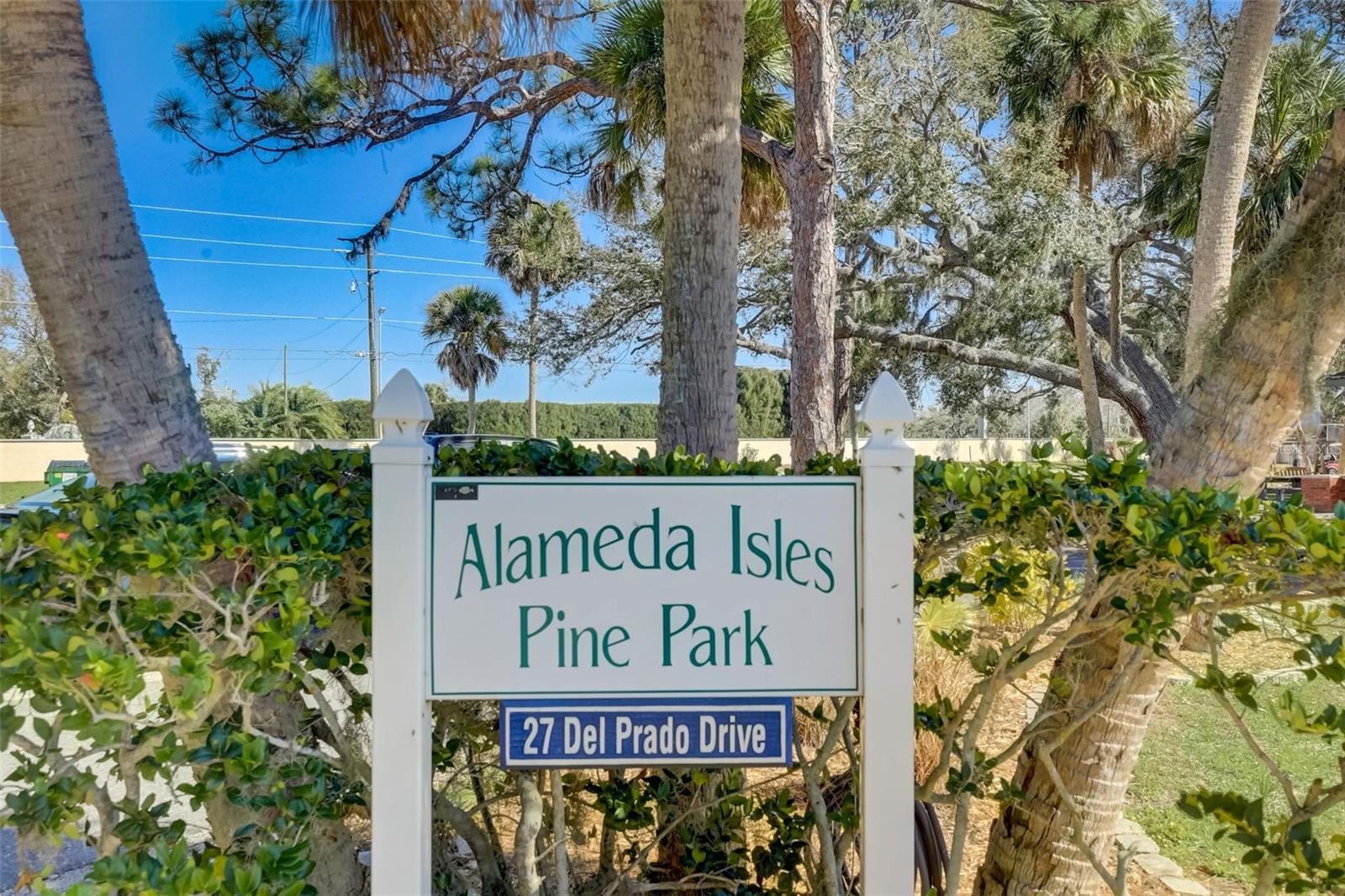 ALAMEDA ISLES - Land