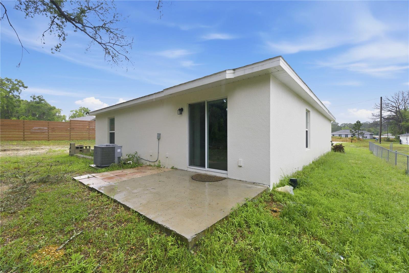 SILVER SPRINGS SHORES - Residential