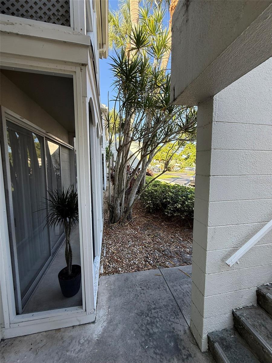 GARDEN APTS - Residential