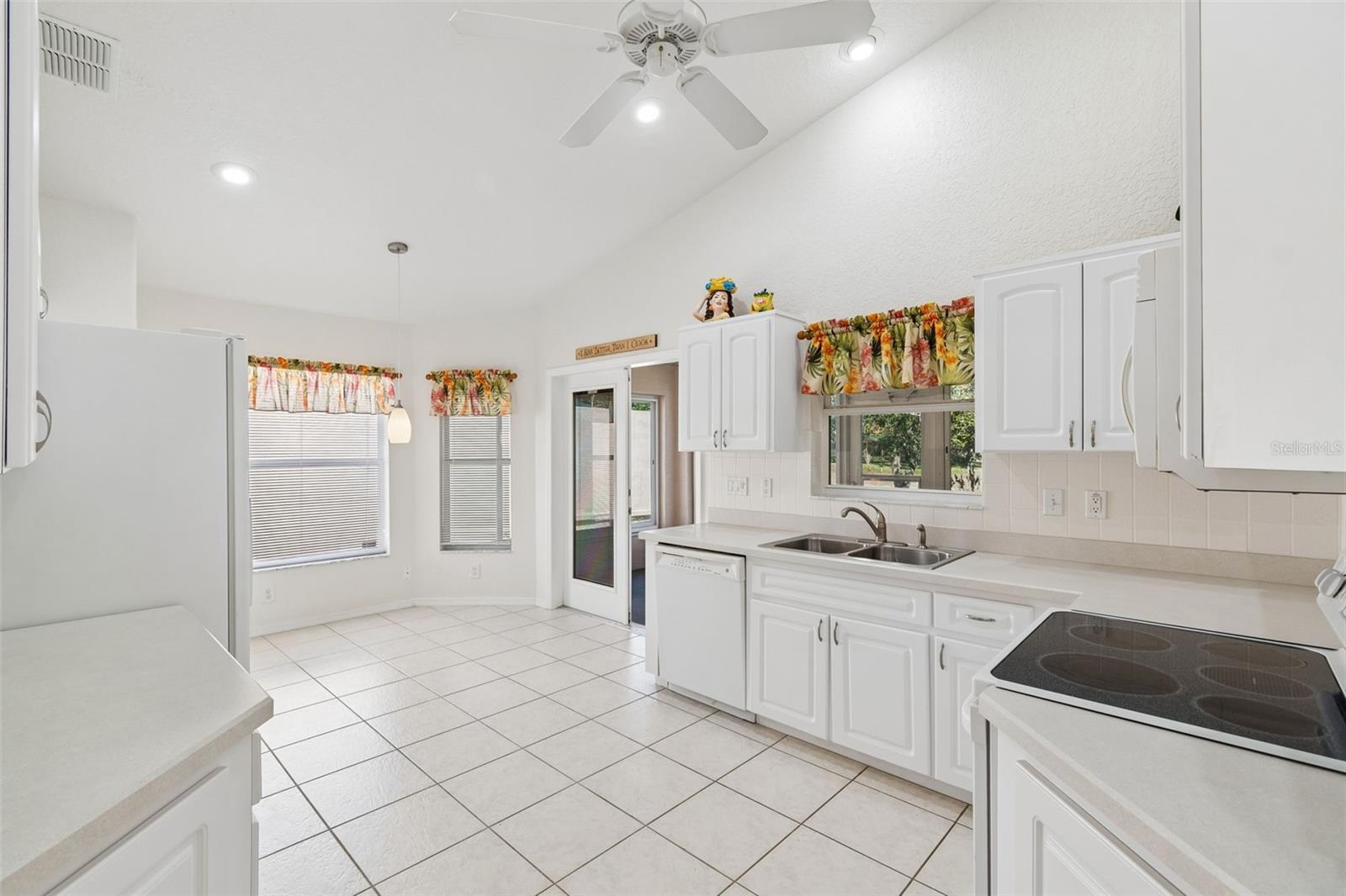 PALMS AT SEVEN HILLS - Residential