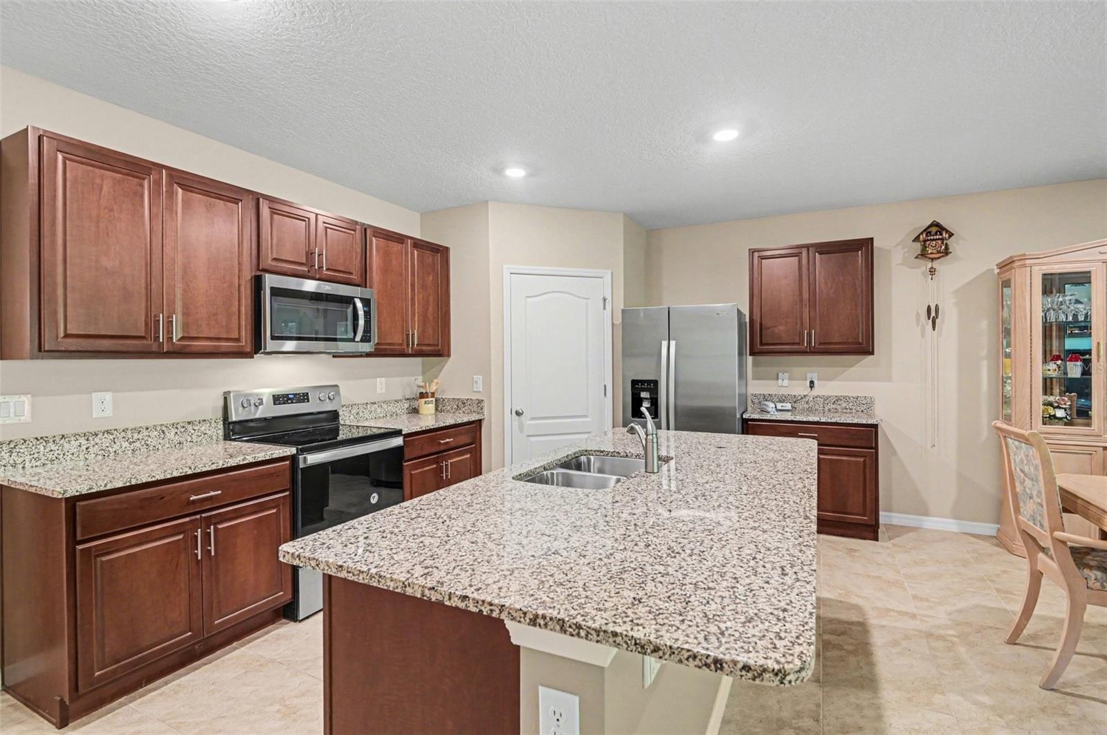 VICTORIA OAKS PH A - Residential