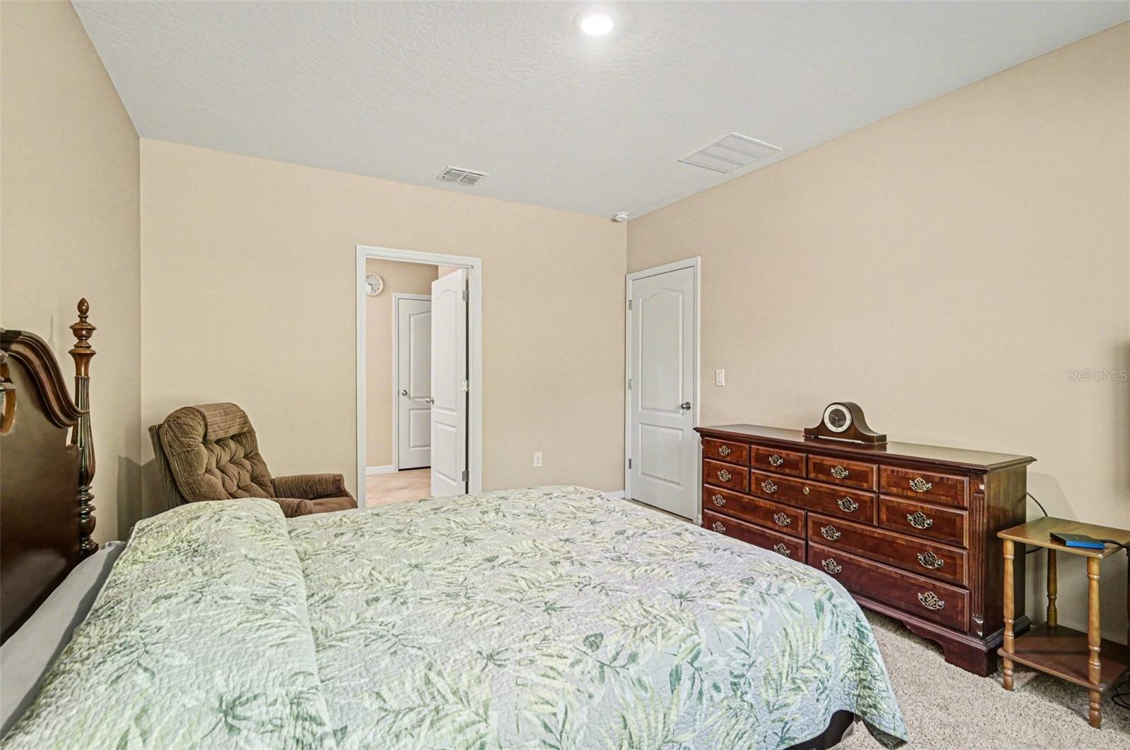 VICTORIA OAKS PH A - Residential