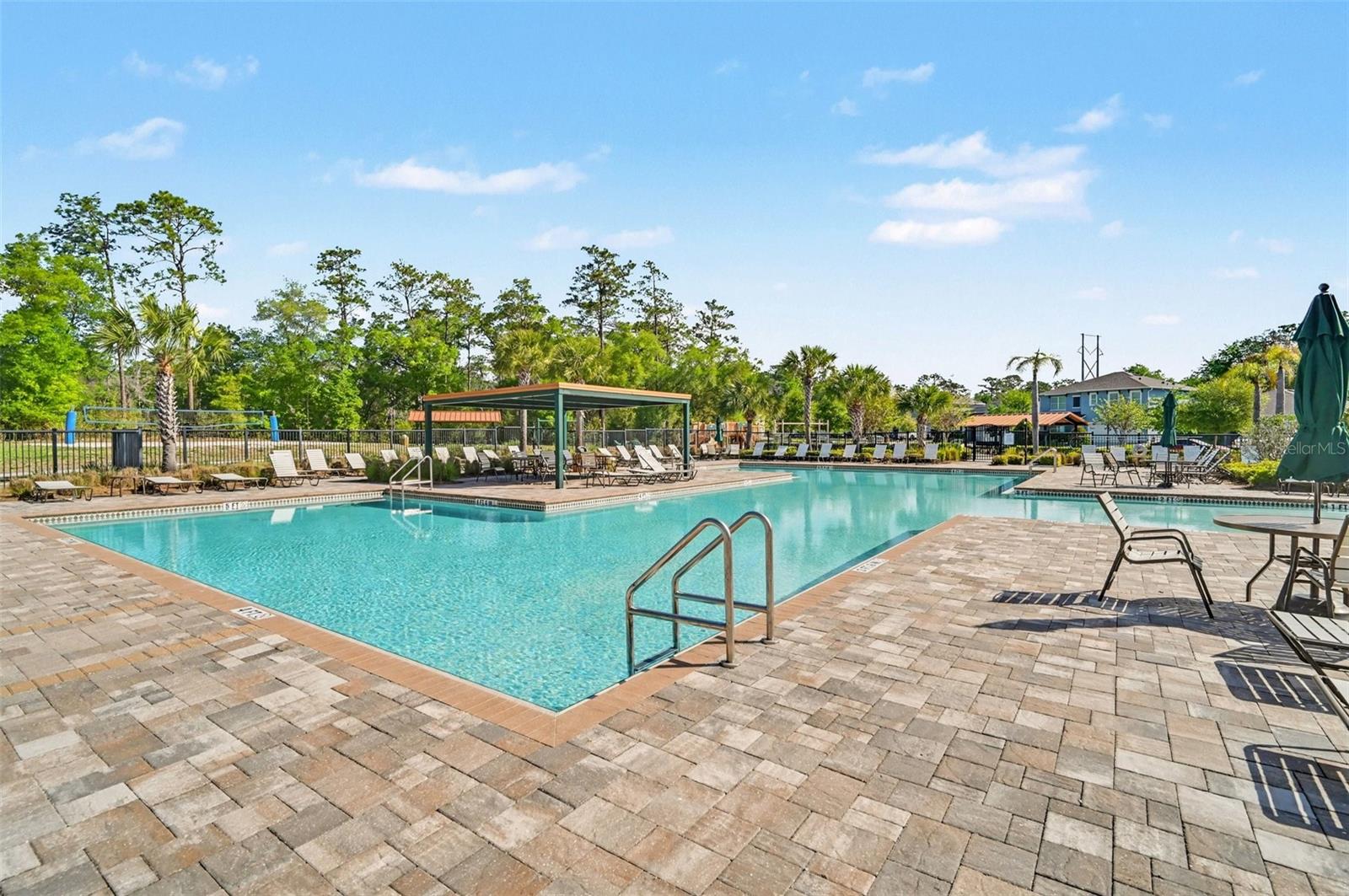 VICTORIA OAKS PH A - Residential