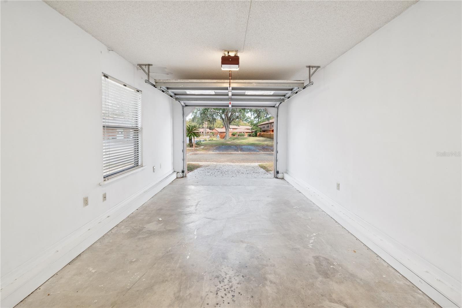 OAKBROOK VILLAGE - Residential