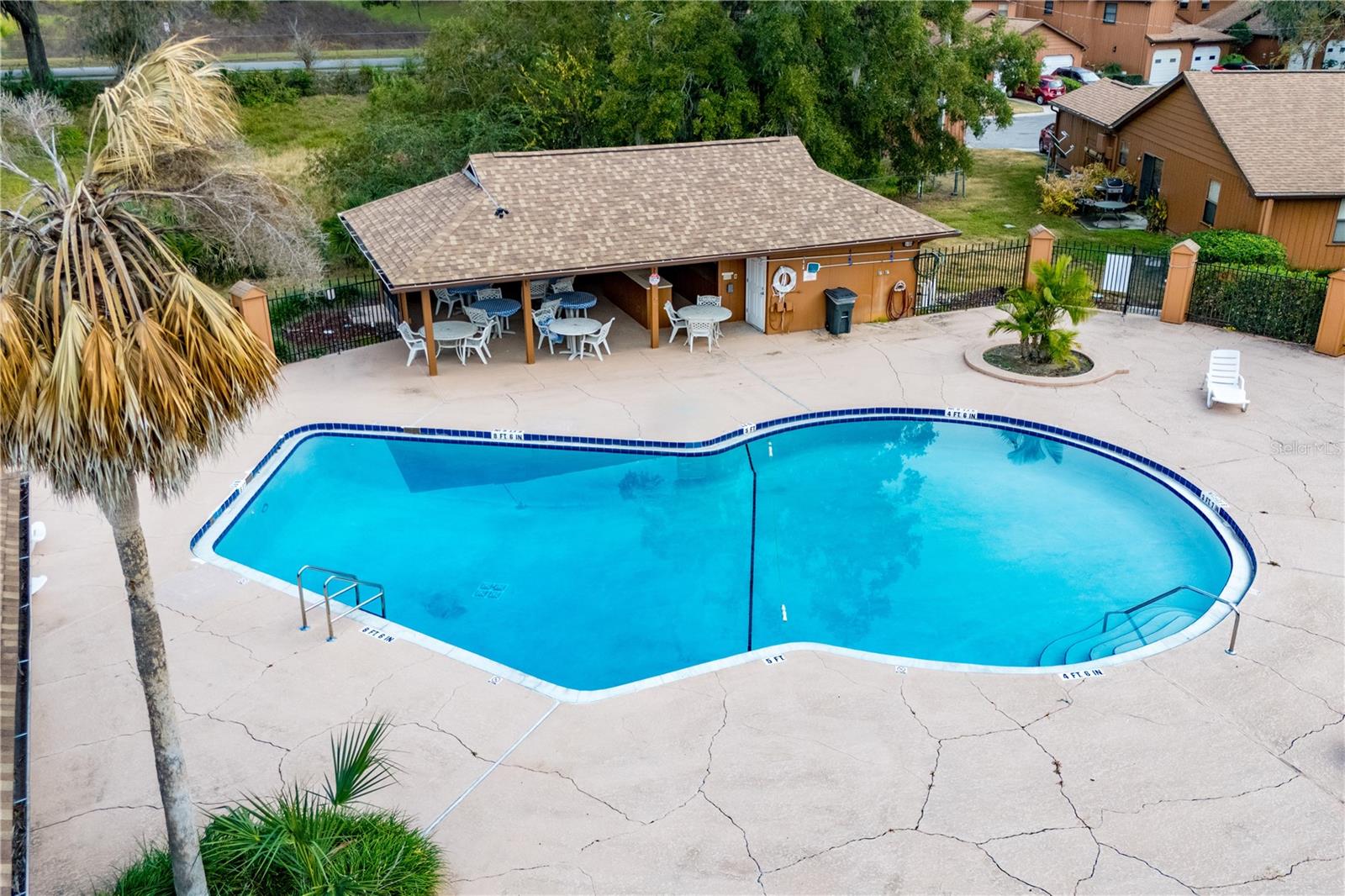 OAKBROOK VILLAGE - Residential