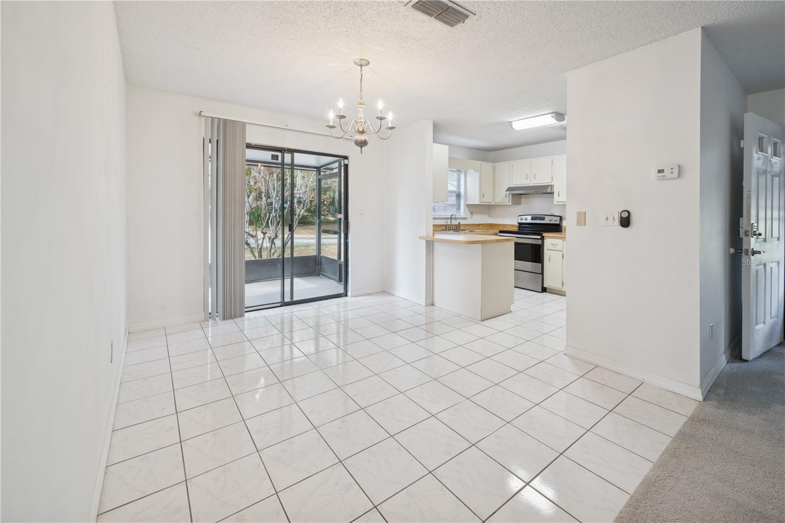 OAKBROOK VILLAGE - Residential